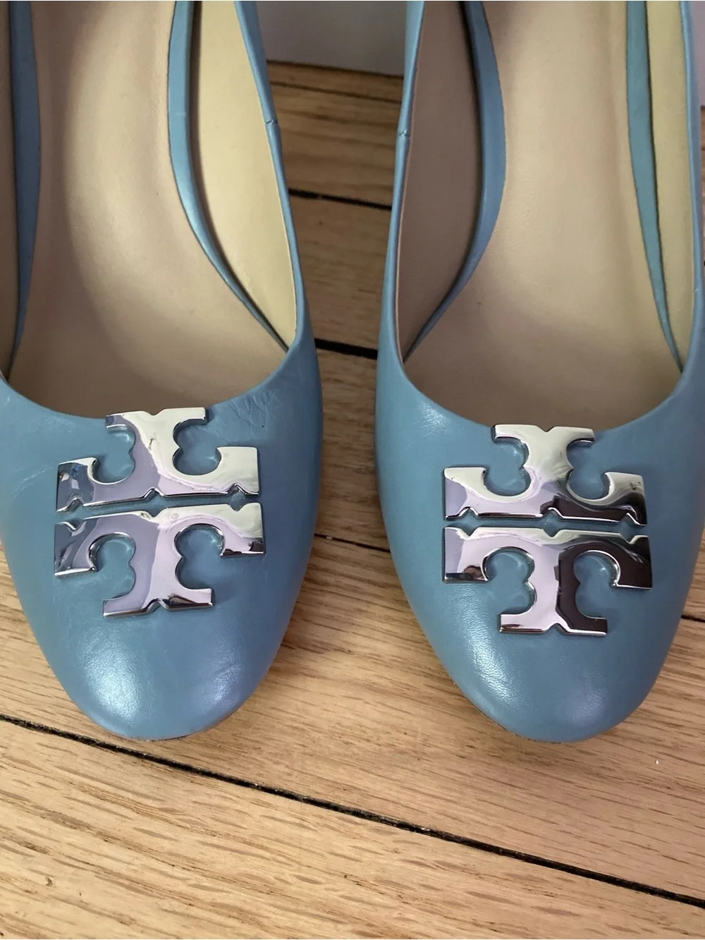 Tory Burch Pumps Womens 7.5 M Raleigh Leather Heels Logo Blue Designer Cinch Bag